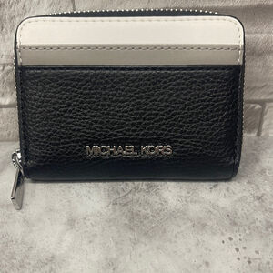 Michael Kors Med ZA Card Case
Black/Gray/White Pebble Leather